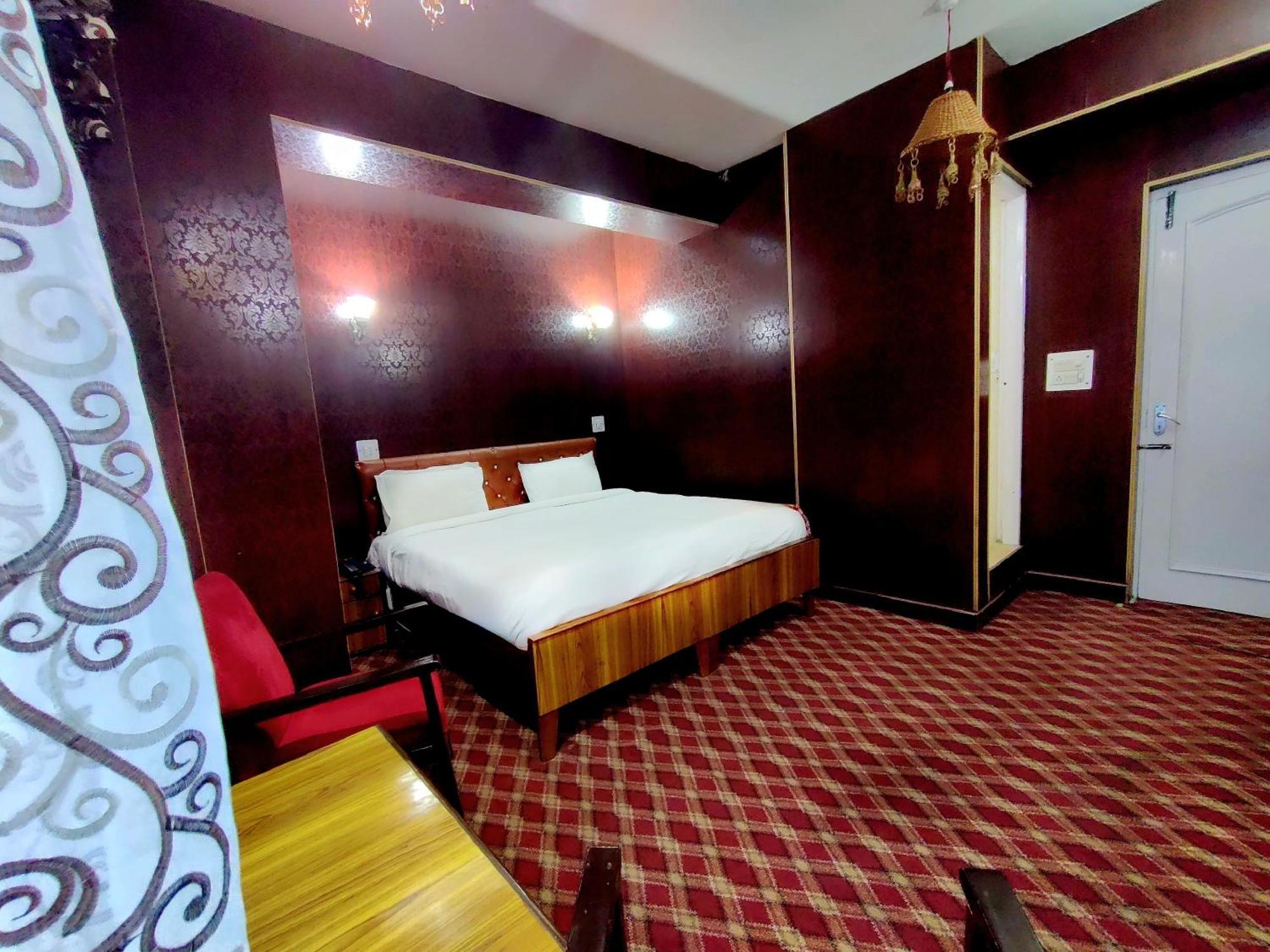 Hotel International Srinagar Luaran gambar